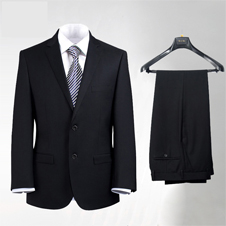 黑色西服定制的應(yīng)用場(chǎng)合